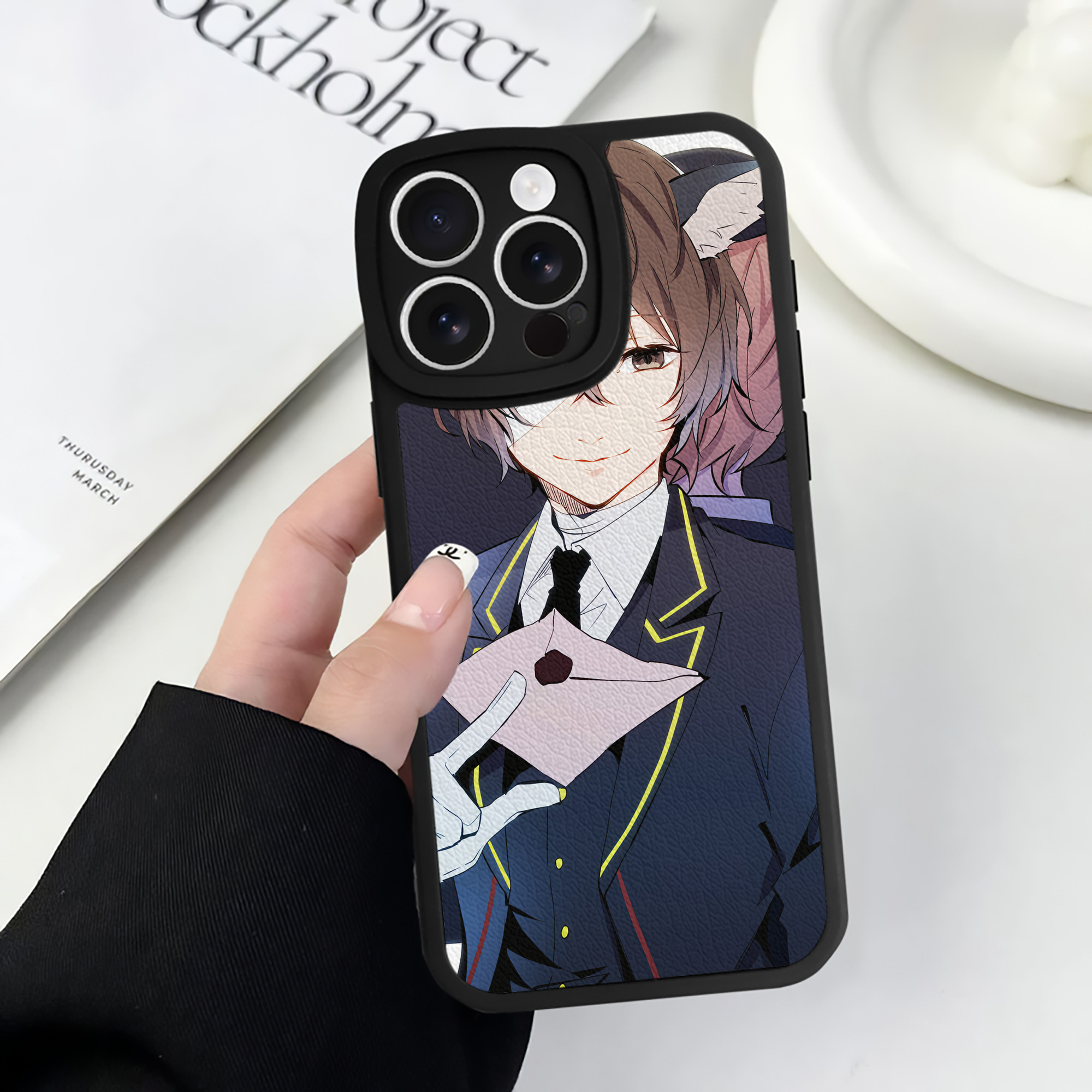 （画像用） 文豪ストレイドッグス Bungo Stray Dogs 【iPhone 16シリーズ対応】シリコンスマホケース（レザー調） 材質：シリコン